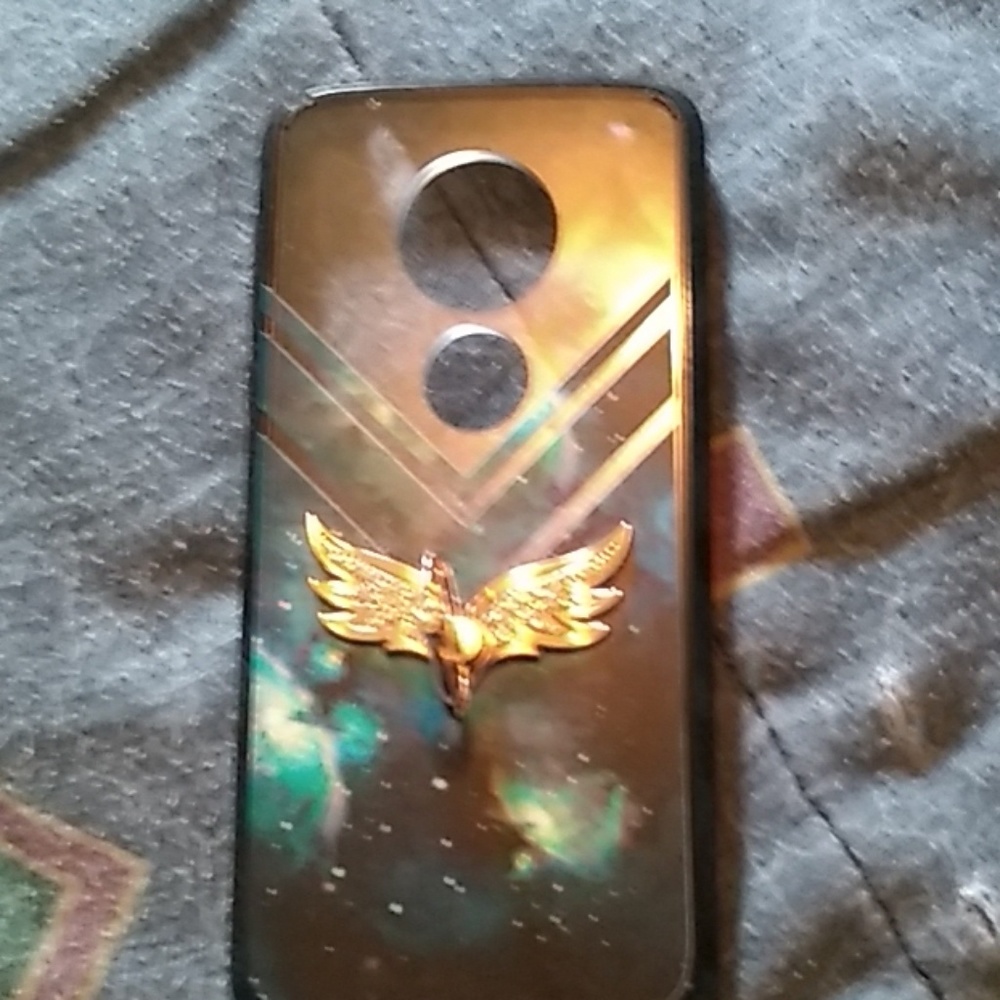 Moto case & angel wing stand..